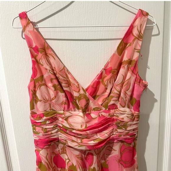 Maggie London Pink Blush Floral Silk
Chiffon Sleeveless Dress - Picture 5 of 7